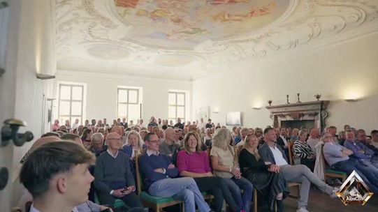 AlpsCon Live im Innviertler Versailles